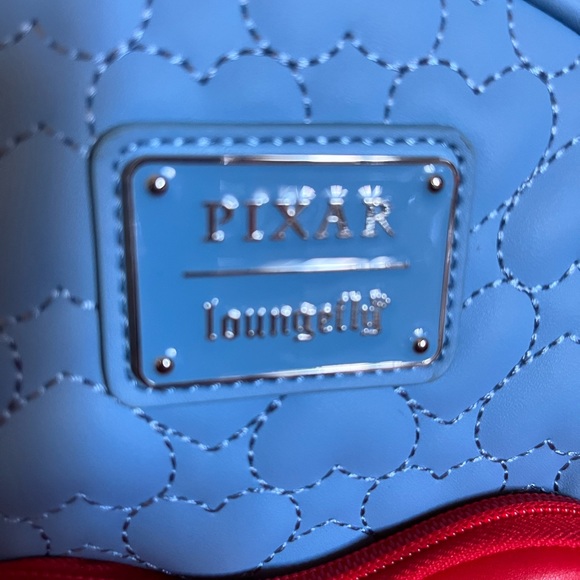 NWT Pixar Wall-E & EVE heart shaped pin display backpack. Loungefly ita bag - Picture 3 of 12